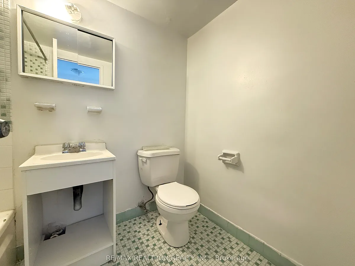 Building Photo - 500 Dawes Rd #1001