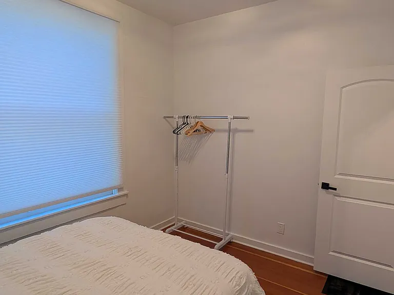 405 N Cloverdale Blvd — Photo 25