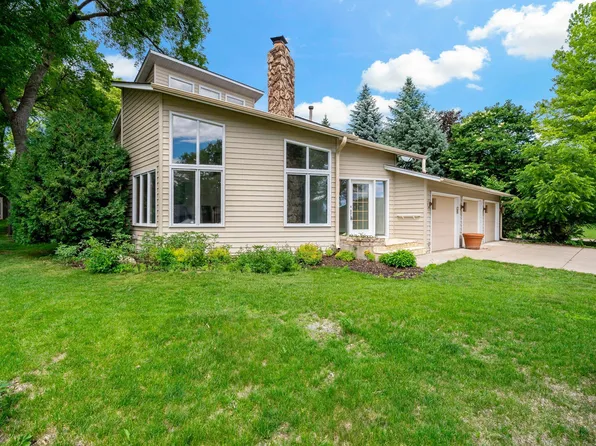 10300 27th Ave N, Plymouth, MN 55441