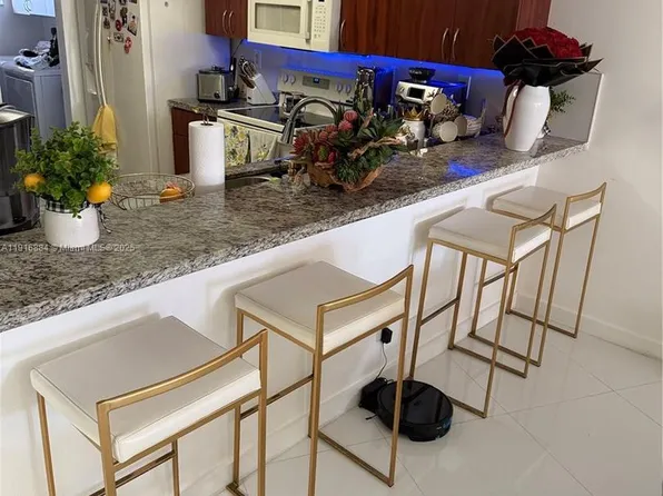 13198 SW 10th Ter, Miami, FL 33184