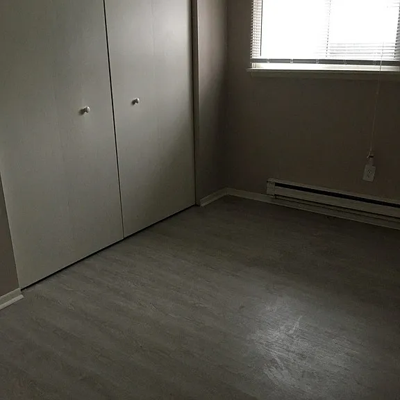 Stoney Creek Apartments — Photo 54