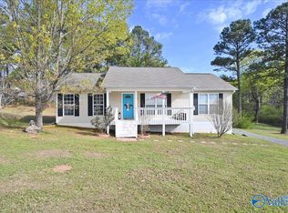11 Wet Cat Rd, Hayden, AL 35079