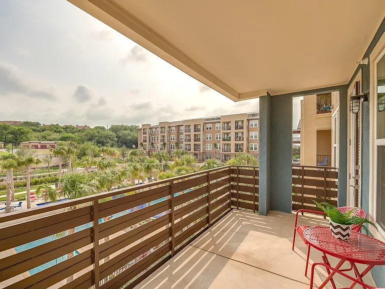 The Vance at Huebner Oaks — Photo 6
