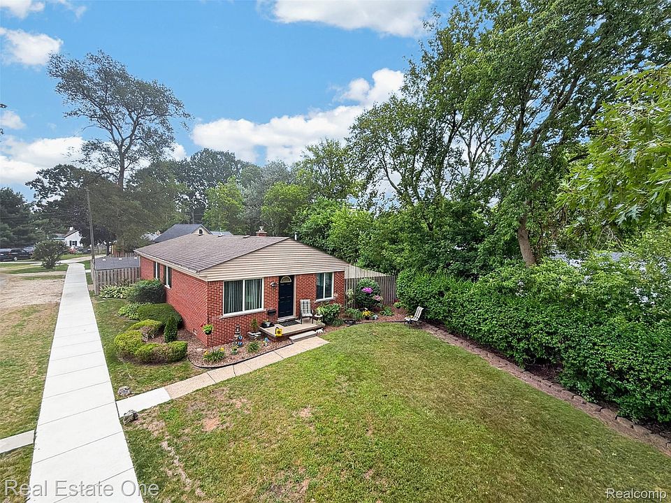 26212 Park Ct, photo 4