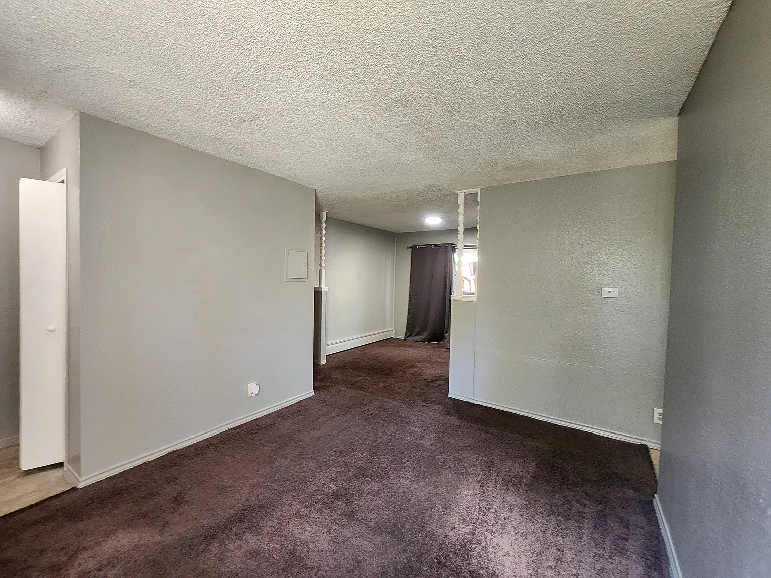 3 bed, 900 sqft, $1,995 — Photo 3