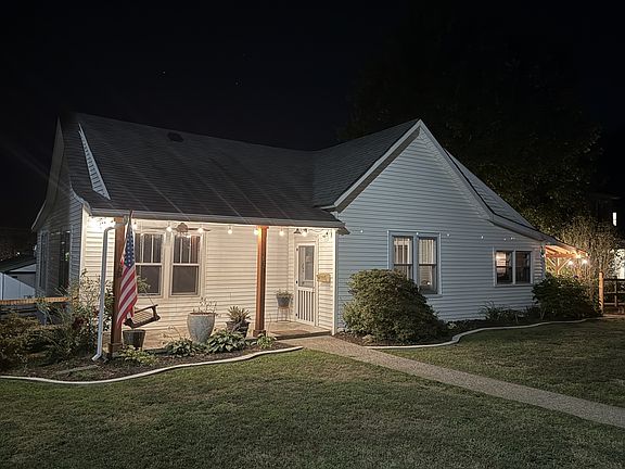 3rd image of 701 W 5th St