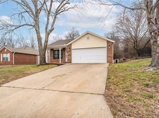 3800 W Lilac Dr, Fayetteville, AR 72704
