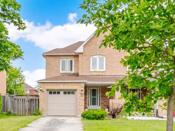 82 Muirland Cres, Brampton, ON L6X 4P3