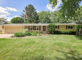 8516 Burton Rd, Wonder Lake, IL 60097