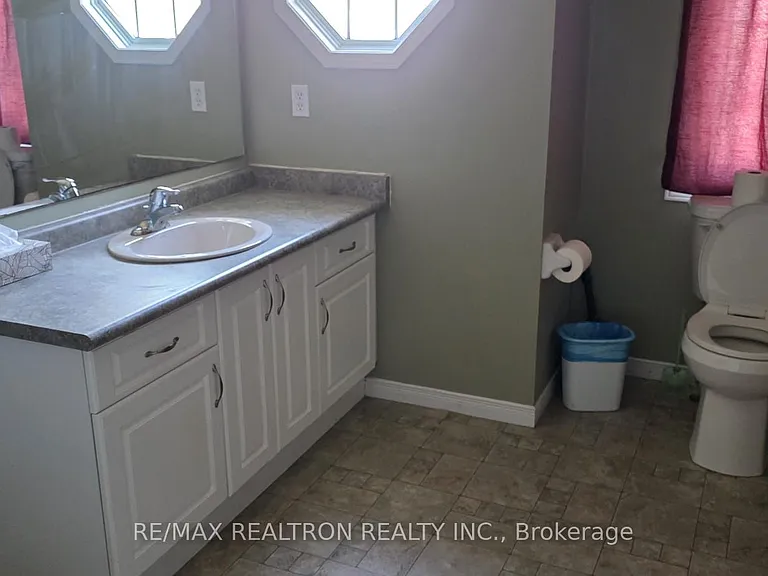 123 Westmeadow Dr — Photo 23
