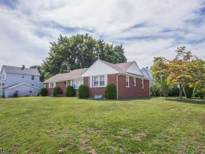 23 Union Ave, Bloomingdale, NJ, 07403