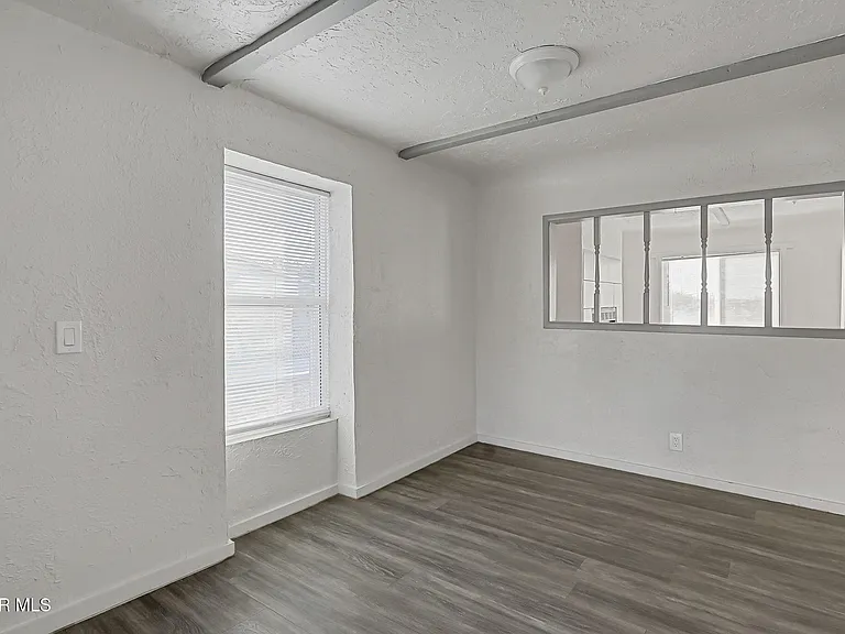 580 Chula Vista St — Photo 9