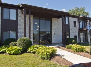 28851 Lahser Rd #3103R, Southfield, MI 48034