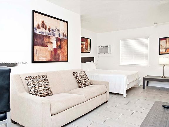 2nd image of 4109 N Ocean Dr #15