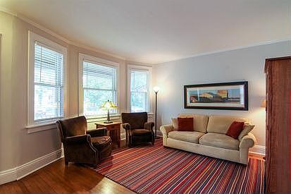 2nd image of 100 N Park Blvd
