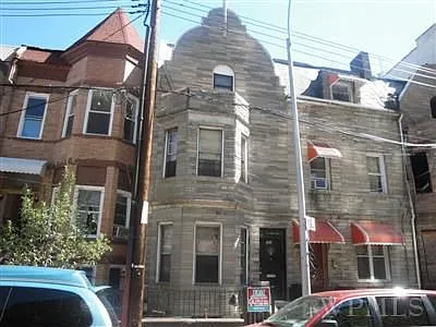 682 Union Ave photo 1