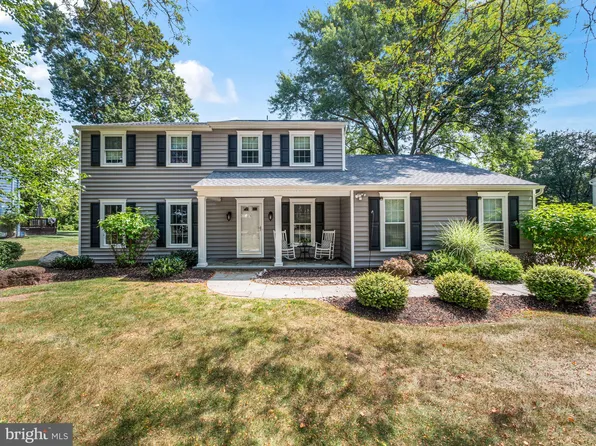 1230 Dickinson Dr, Yardley, PA 19067