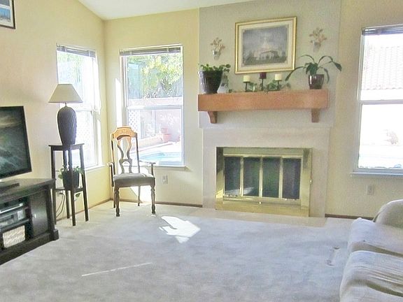 4th image of 1802 E Friess Dr