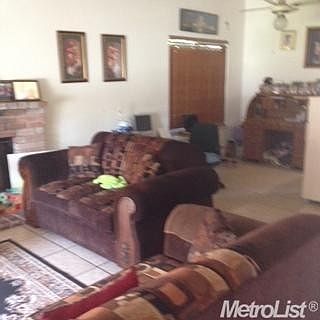 4th image of 409 Ballico Dr