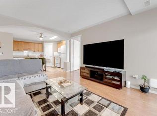 Sienna Point, Edmonton, AB T6L 7E7