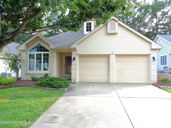 2333 Agincourt Road, Toms River, NJ 08755