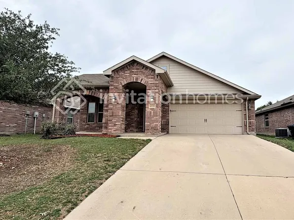 6520 Chalk River Dr, Fort Worth, TX 76179
