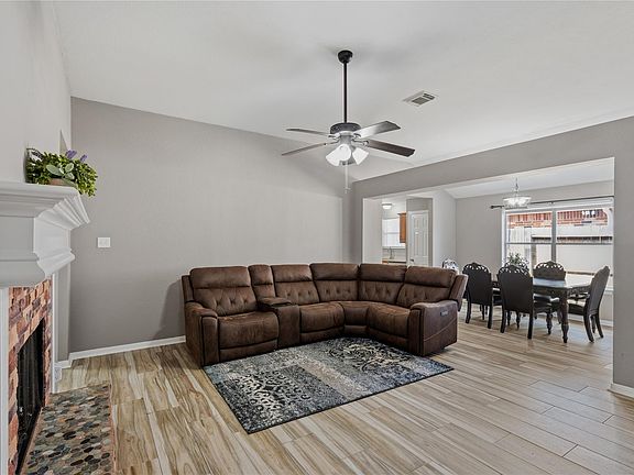 5th image of 5127 Chase Park Cir