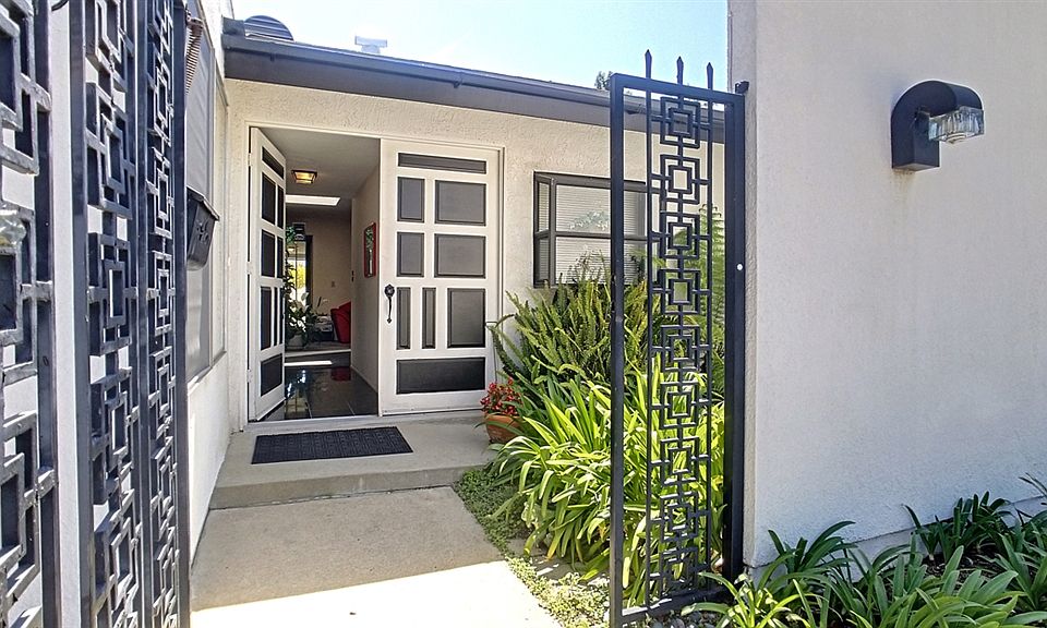 1st image of 5855 Laramie Way