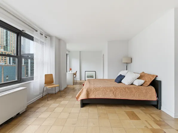 140 West End Avenue image 2 of 14