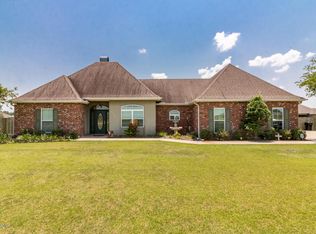 4006 Admiral Doyle Dr, New Iberia, LA 70560