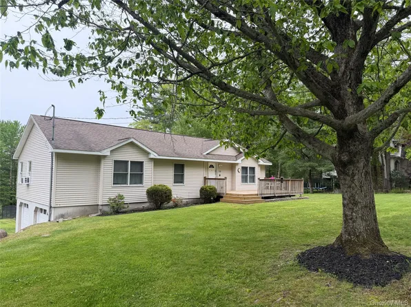 1181 Sackett Lake Road, Forestburgh, NY 12777