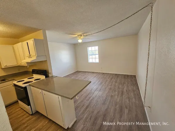 1600 Yonkers St #3, Plainview, TX 79072