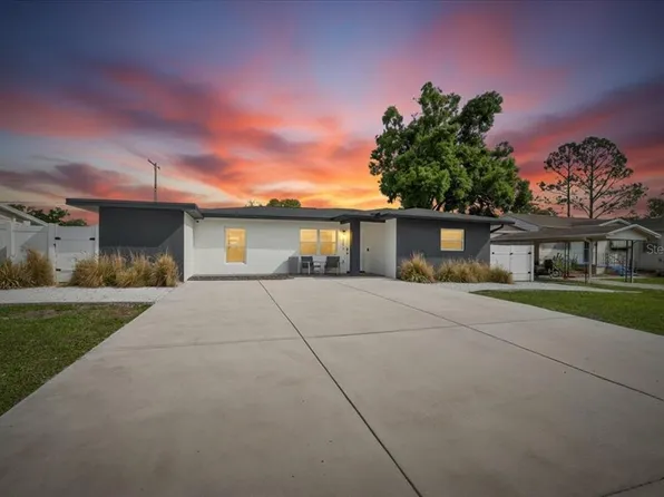 1507 W River Shore Way, Tampa, FL 33603