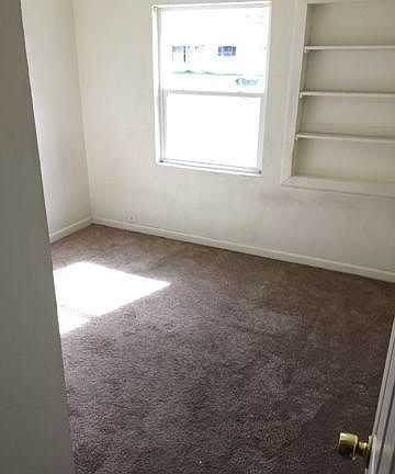 5th image of 912 E 6th Ave
