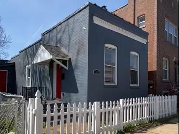 2831 Iowa Ave