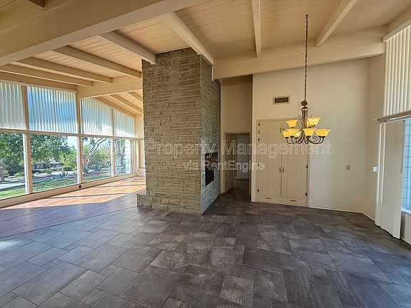 3rd image of 3677 Willowick Dr
