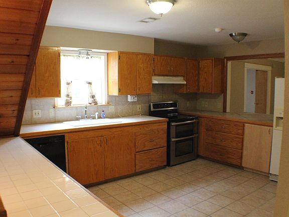 4th image of 201 S Canyonwood Dr