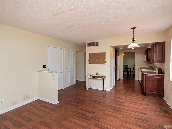 4th image of 9609 Yorkridge Ct