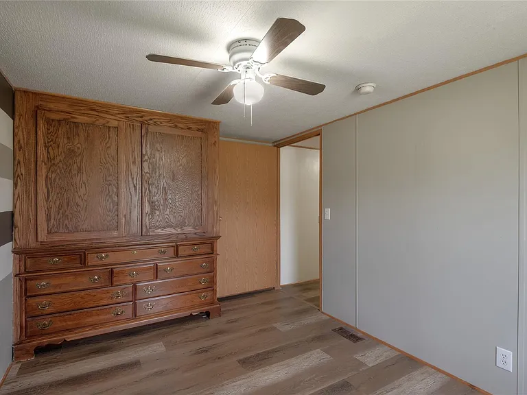 37 Riverside Ln #C — Photo 19