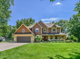 24735 W Fair Oaks Dr, Braidwood, IL 60408