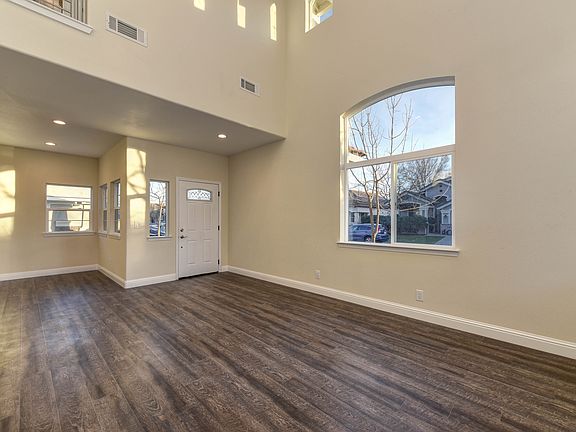 5th image of 2908 Dinwiddie Way