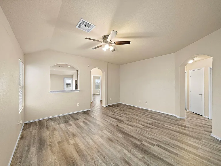 20306 Silent Vale Ln — Photo 5