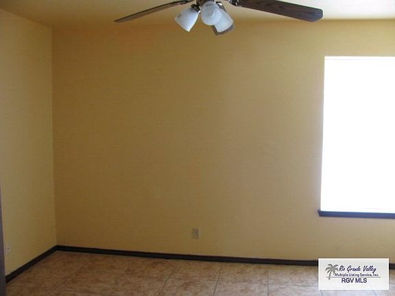 5th image of 6605 Tallowood Cir APT B