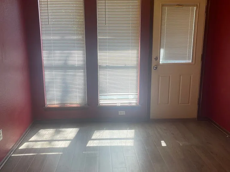 213 Pinafore Dr — Photo 9