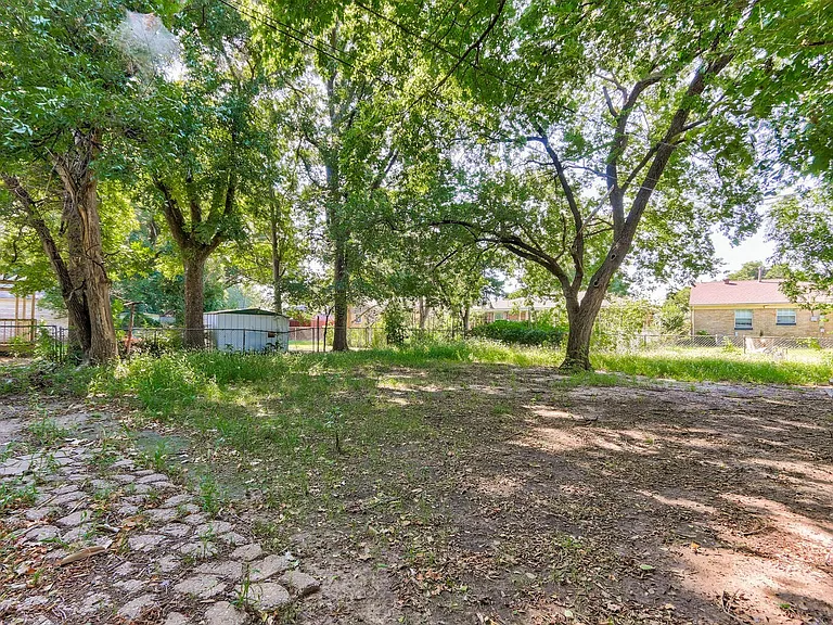 4172 NW 23rd St — Photo 25