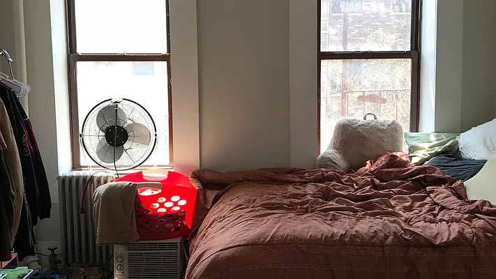 Rented by Nooklyn NYC LLC | media 46