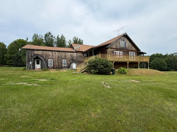 8 Steward Road, Monson, ME 04464