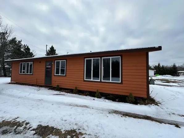 19 Forest Lodge Rd, Kincheloe, MI 49788