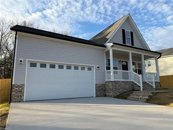 2710 Griffith Rd, Winston Salem, NC 27103