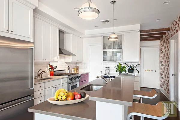 Sold by Halstead Real Estate | media 2